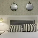 Casco Viejo, Tranvia, Metro, A Pie Apartment