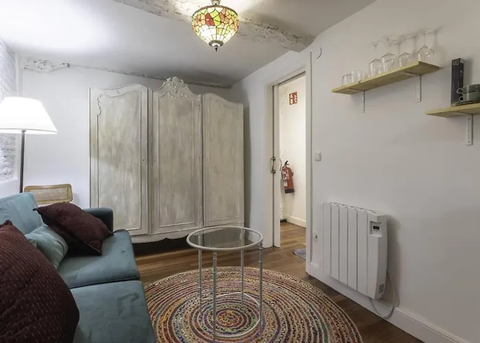 Daire Casco Viejo, Tranvia, Metro, A Pie *